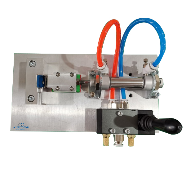 Split type ultrasonic mold